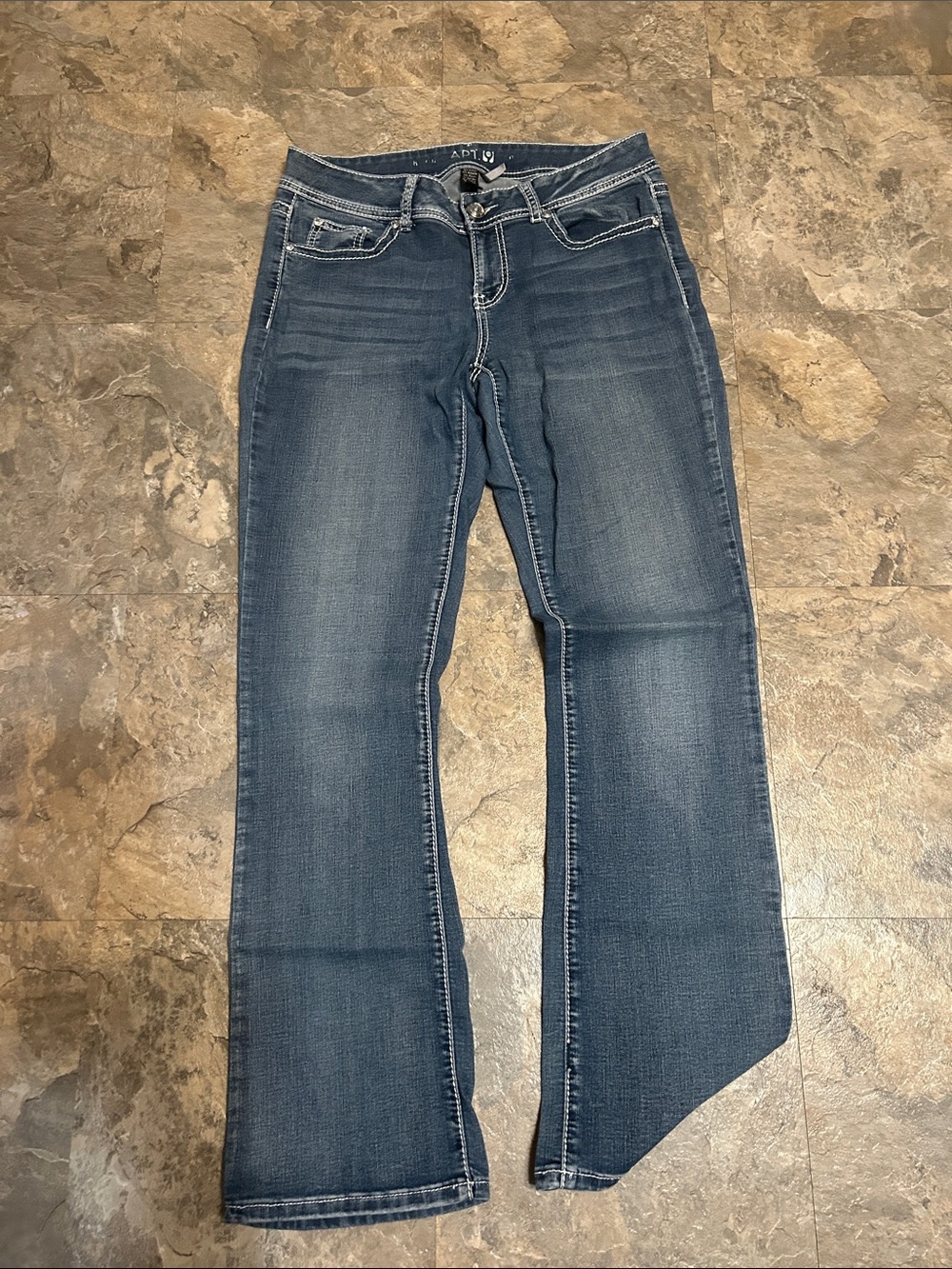 Apt. 9 Women's Denim Bootcut Jeans in Medium Blue Wash